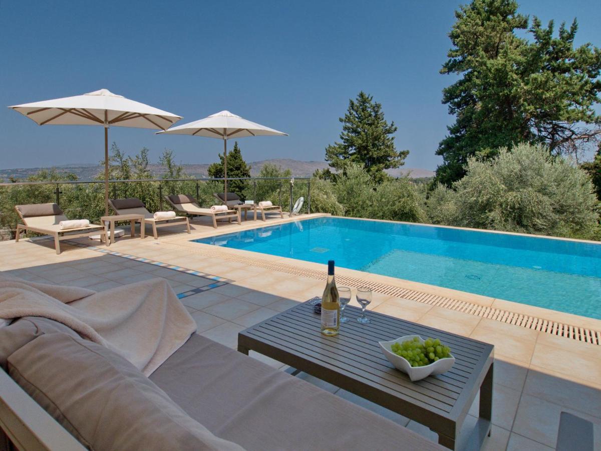 Villa Olivia With Pool Vrises Crete Alikampos Eksteriør bilde